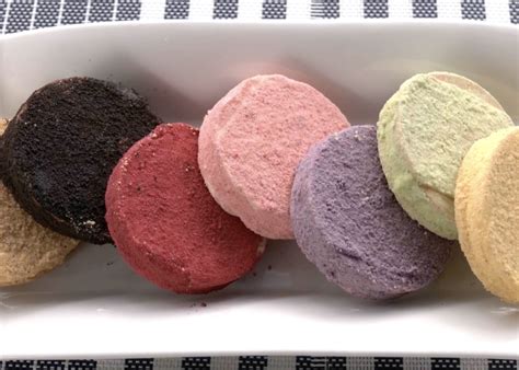 Dumaguete City's silvanas among world's 50 best cookies .